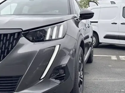 Photo 15 Peugeot 2008 Gén. II Ph1 NG GT 5