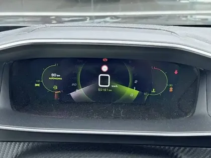 Photo 9 Peugeot 2008 Gén. II Ph1 NG GT 5