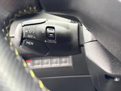 Photo 43 Peugeot 2008 Gén. II Ph1 NG GT 5