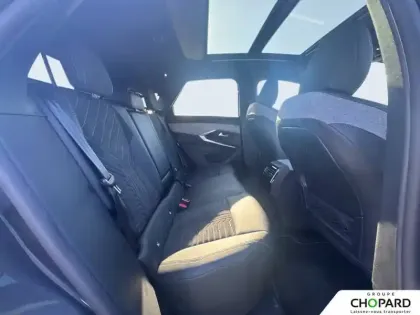 Photo 19 Peugeot 3008  Electrique 230 ch Grande autonomie 97 kWh