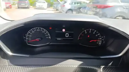 Photo 17 Peugeot 208  PureTech 100 S&S BVM6