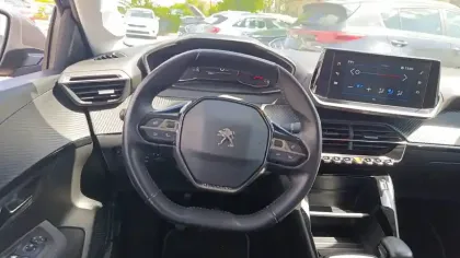 Photo 15 Peugeot 208  PureTech 100 S&S BVM6