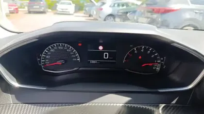 Photo 36 Peugeot 208  PureTech 100 S&S BVM6