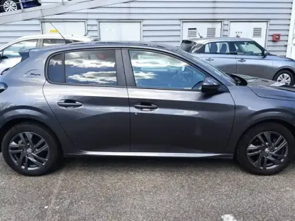 Photo 8 Peugeot 208  PureTech 100 S&S BVM6