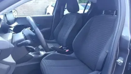 Photo 12 Peugeot 208  PureTech 100 S&S BVM6