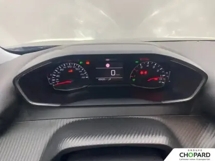 Photo 130 Peugeot 2008  PureTech 130 S&S BVM6