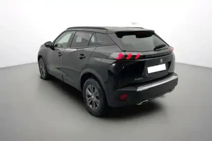 Photo 154 Peugeot 2008  PureTech 130 S&S BVM6