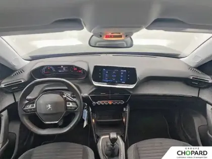 Photo 125 Peugeot 2008  PureTech 130 S&S BVM6