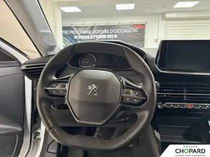 Photo 16 Peugeot 208  PureTech 75 S&S BVM5