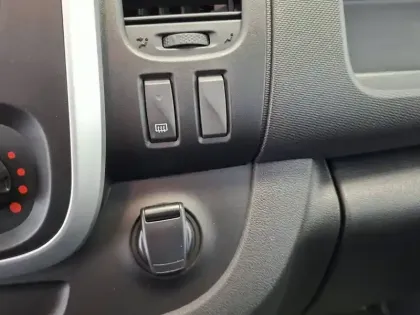 Photo 31 Renault Trafic  FGN L1H1 1000 KG DCI 120