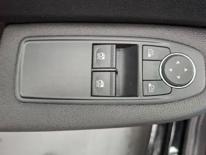 Photo 33 Renault Clio Gén. V (BJA) Ph1 NG Equilibre 5