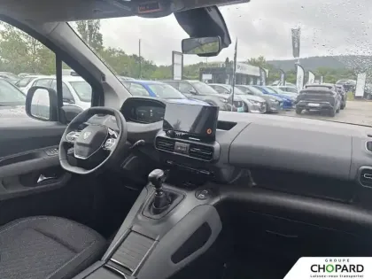 Photo 33 Peugeot Rifter  M Diesel 100 ch Manuelle 5pl