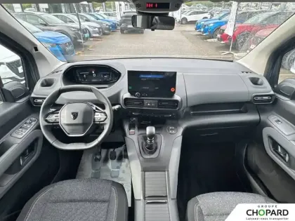 Photo 32 Peugeot Rifter  M Diesel 100 ch Manuelle 5pl