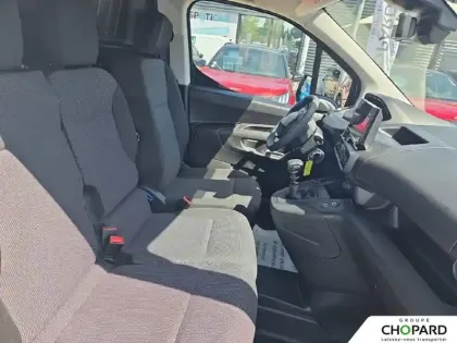 Photo 33 Peugeot Partner  FGN DIESEL 130 CH M MANUELLE