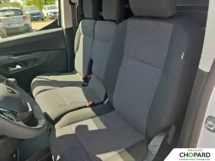 Photo 31 Peugeot Partner  FGN DIESEL 130 CH M MANUELLE