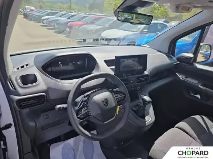 Photo 32 Peugeot Partner  FGN DIESEL 130 CH M MANUELLE