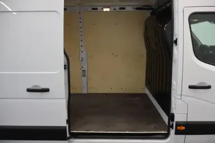 Photo 56 Renault Master  FGN TRAC F3500 L3H3 BLUE DCI 135