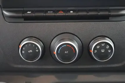 Photo 49 Renault Master  FGN TRAC F3500 L3H3 BLUE DCI 135