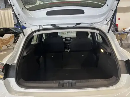 Photo 19 Renault Clio  E-Tech full hybrid 145