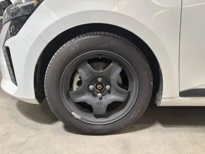 Photo 8 Renault Clio  E-Tech full hybrid 145