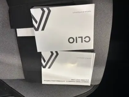 Photo 40 Renault Clio  E-Tech full hybrid 145