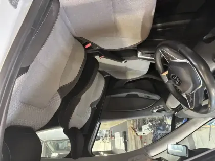 Photo 22 Renault Clio  E-Tech full hybrid 145