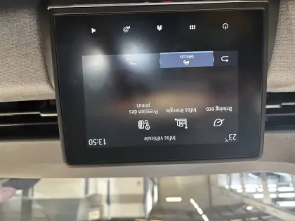 Photo 34 Renault Clio  E-Tech full hybrid 145