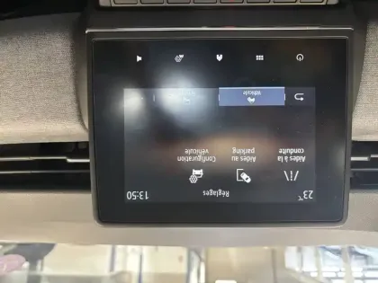 Photo 38 Renault Clio  E-Tech full hybrid 145