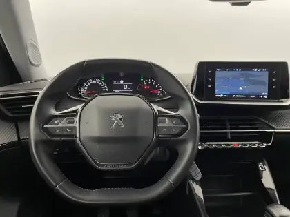 Photo 21 Peugeot 2008  PureTech 100 S&S BVM6