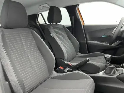 Photo 26 Peugeot 2008  PureTech 100 S&S BVM6