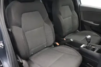 Photo 12 Renault Clio Gén. V (BJA) Ph1 Business 5