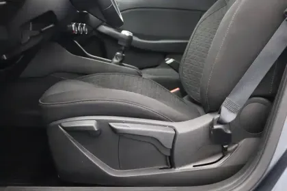 Photo 63 Renault Clio  Blue dCi 85