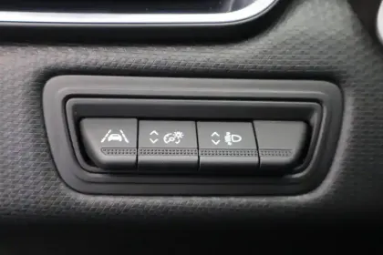 Photo 68 Renault Clio  Blue dCi 85