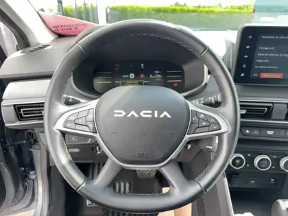 Photo 12 Dacia Jogger  Hybrid 140 7 places GSR2
