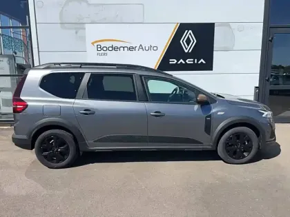 Photo 31 Dacia Jogger  Hybrid 140 7 places GSR2