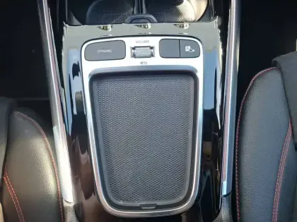 Photo 19 Mercedes GLA  200 d 8G-DCT