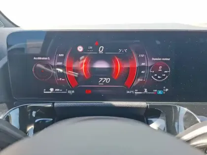 Photo 13 Mercedes GLA  200 d 8G-DCT