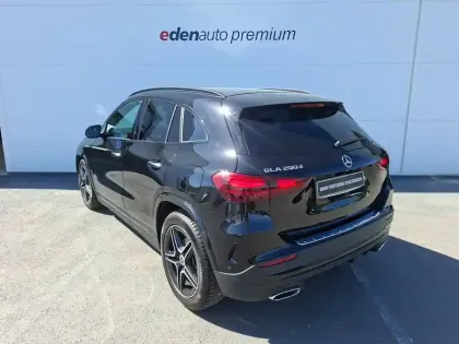 Photo 39 Mercedes GLA  200 d 8G-DCT