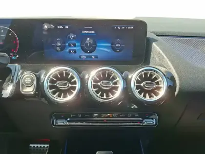 Photo 5 Mercedes GLA  200 d 8G-DCT