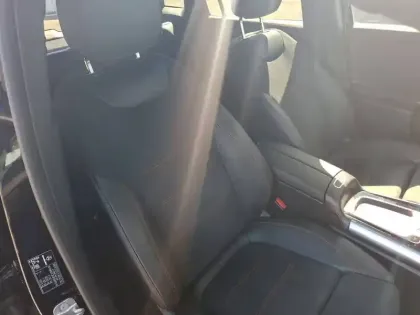 Photo 42 Mercedes GLA  200 d 8G-DCT