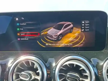 Photo 34 Mercedes GLA  200 d 8G-DCT