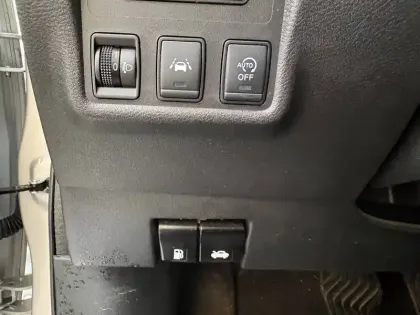 Photo 32 Nissan Micra  IG-T 92 Xtronic