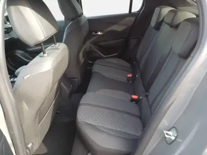 Photo 11 Peugeot 208  Electrique 54 kWh 156ch