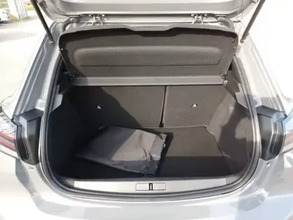 Photo 5 Peugeot 208  Electrique 54 kWh 156ch