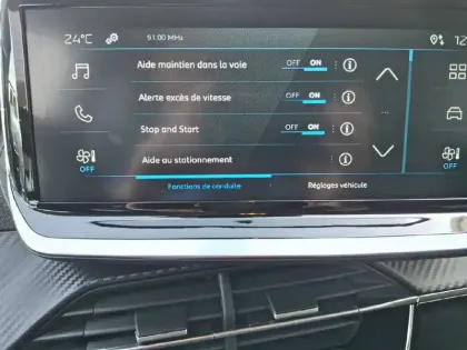 Photo 13 Peugeot 208  Hybrid 110 ch e-DCS6