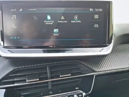 Photo 15 Peugeot 208  Hybrid 110 ch e-DCS6