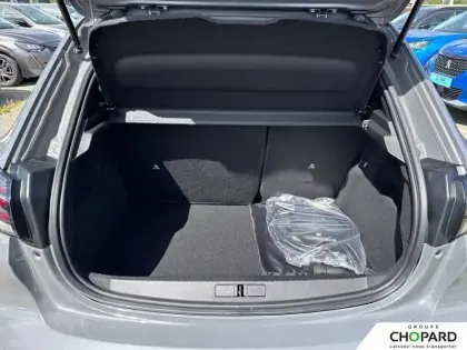 Photo 7 Peugeot 208  Electrique 54 kWh 156ch