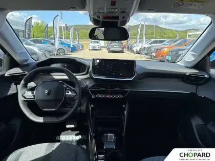 Photo 33 Peugeot 208  Electrique 54 kWh 156ch