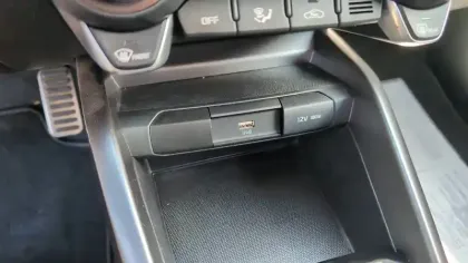 Photo 17 Kia Stonic  1.0 T-GDi 100 ch DCT7