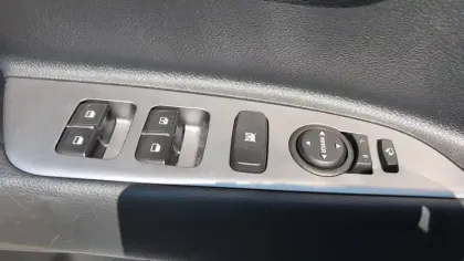 Photo 19 Kia Stonic  1.0 T-GDi 100 ch DCT7